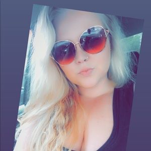 Meet your Posher, Autum